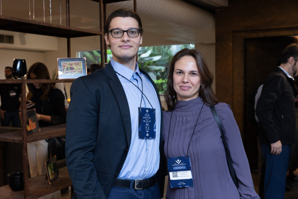 Guilherme Floresti e Mirela Scarabel na 1ª Conferência Brasileira de Securitização