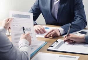 A REFORMA TRIBUTÁRIA E O SPREAD: O REAL IMPACTO NA TRIBUTAÇÃO DE SERVIÇOS FINANCEIROS